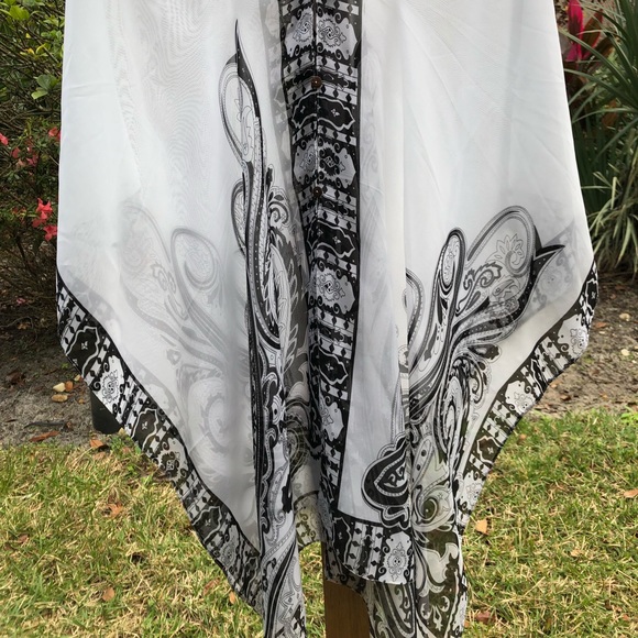 Sheer lace over throw for beach or for tanks - Picture 7 of 8